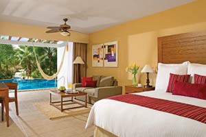 Swim Up Pool View Junior Suite at Secrets Aura Cozumel